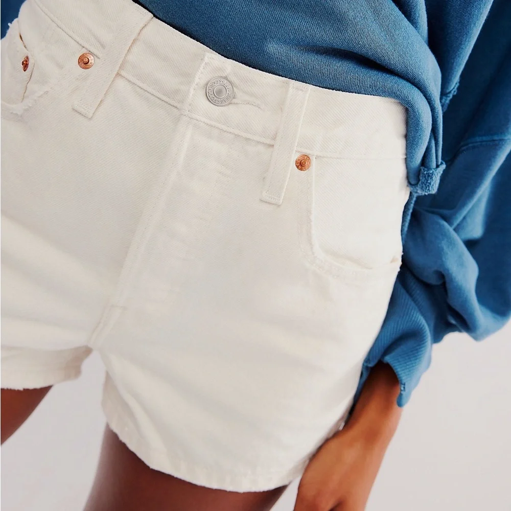 Levi’s 501 Short - Picture 3 of 4